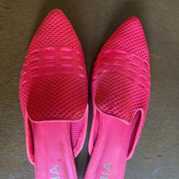 Red Pointy Toe Woven Flats, Slip-on Loafer, by MIA Size 6.5 or EU 37 - Picture 2 of 7